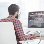 Imagine compozită a unei imagini compozite a interfeței de construire a unui site web